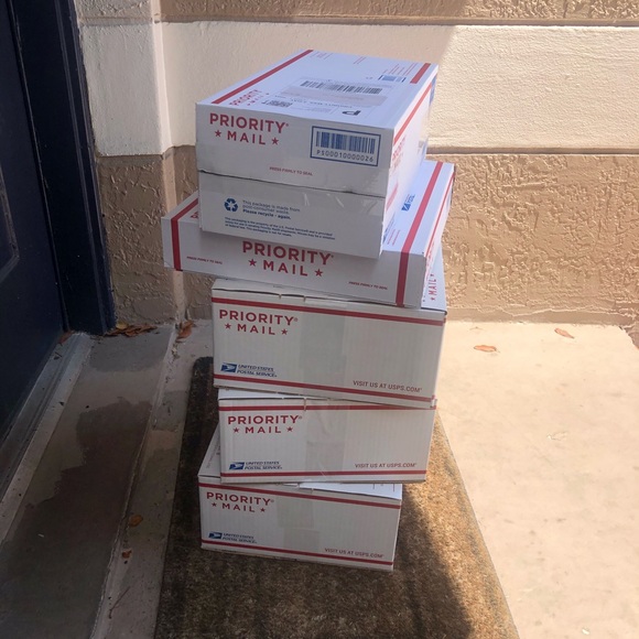 Meet your Posher, Heather - Picture 4 of 4